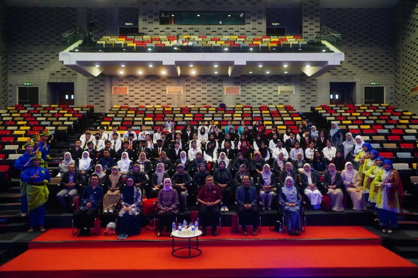 IPI Garut Eksplorasi Inovasi Pendidikan di Permata Pintar@UKM dan Kolej Tingkatan Enam Tuanku Muhriz